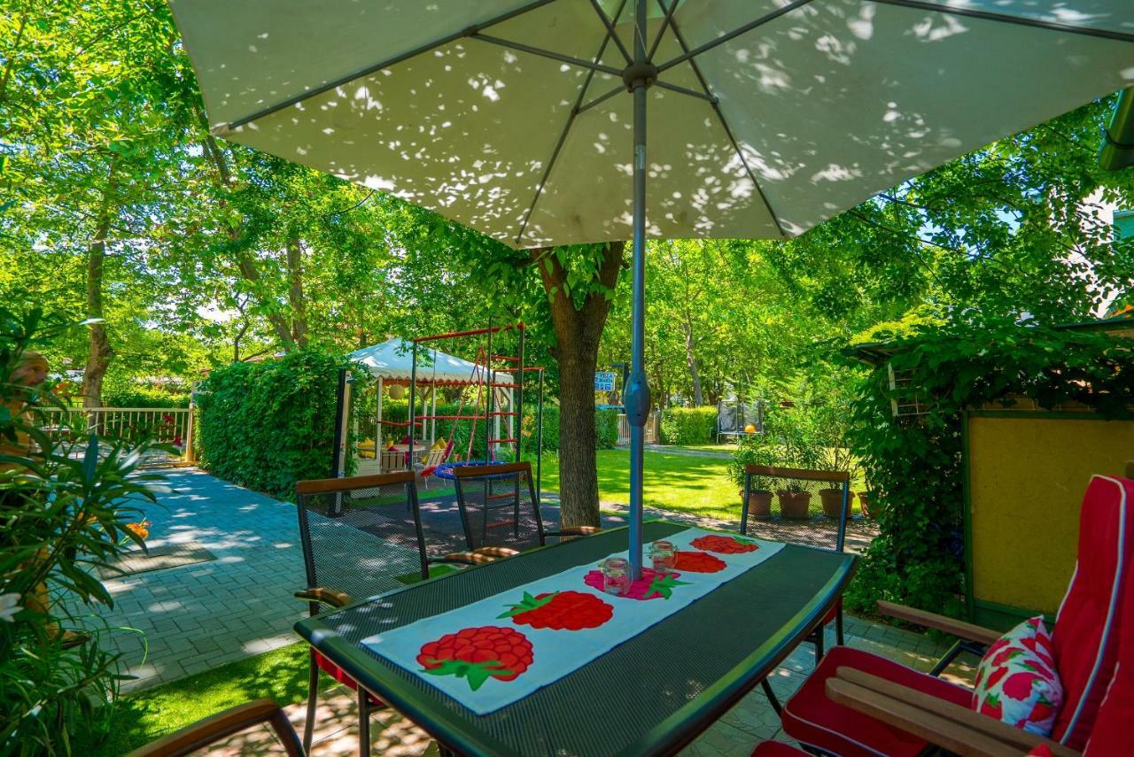 Villa Mária Apartman II. Siófok Esterno foto
